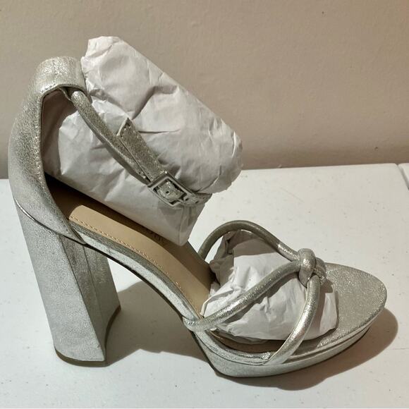 Pella Moda Silver Ankle Strap Platform Heel Open Toe Sandal Womens Size 7.5 - Picture 1 of 6